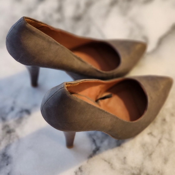 Adorable pumps 👠 👠 - Picture 1 of 3